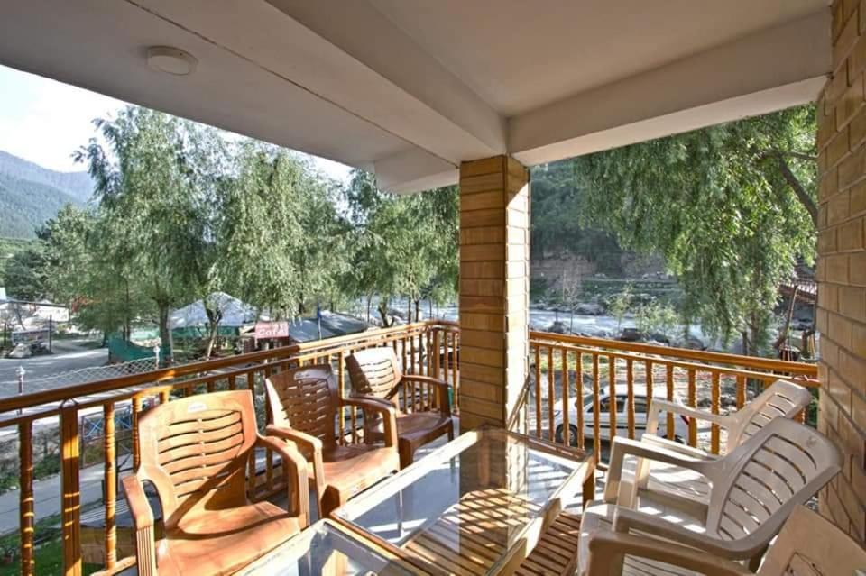 Himalayan Riverside Resort, Manali Exterior foto