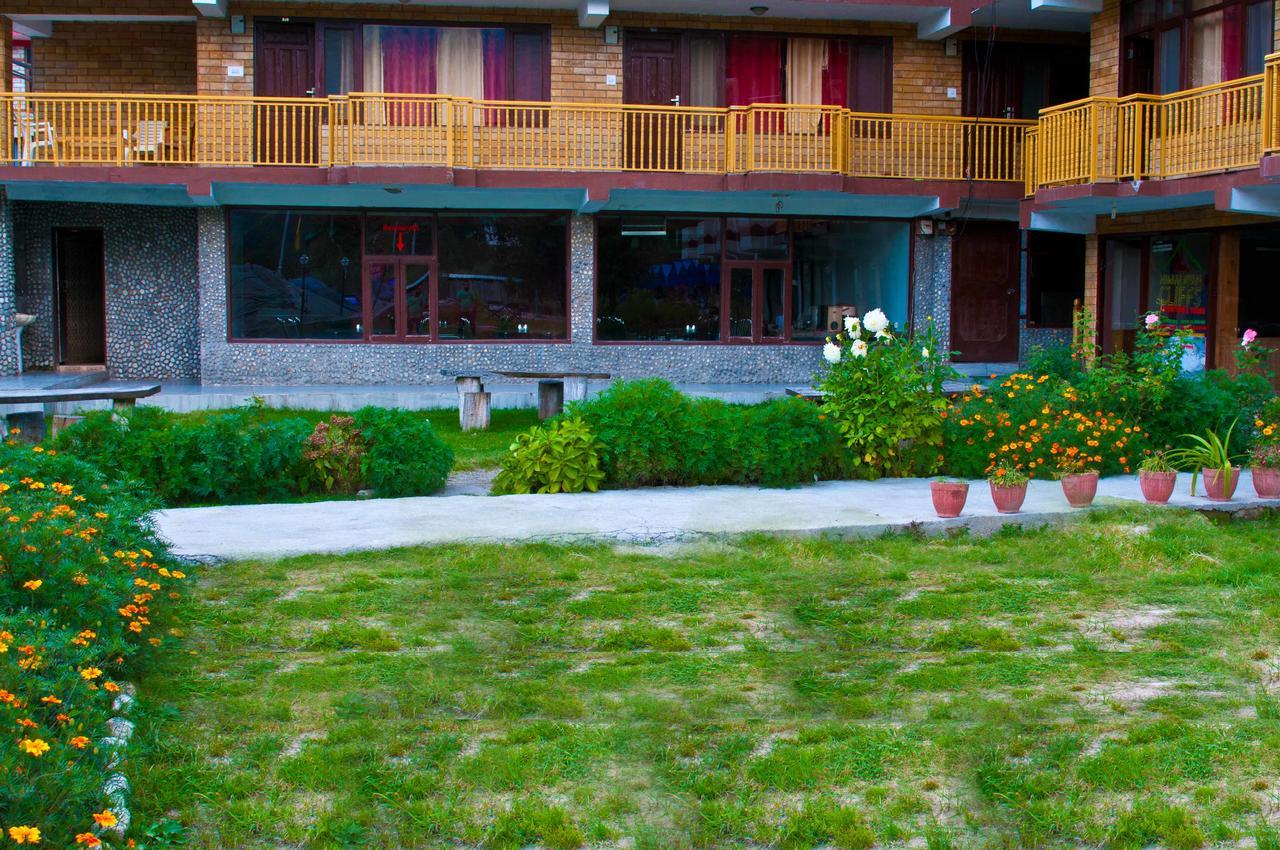 Himalayan Riverside Resort, Manali Exterior foto